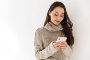 Guia para configurar o primeiro celular de uma criança