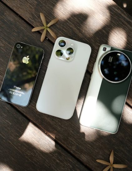 Imagen de Google Pixel 8 vs iPhone 16