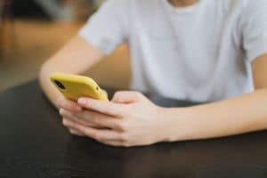 Capinhas de celular e capas para moto: proteção, marcas e dicas