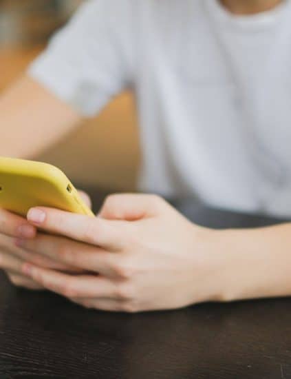 Capinhas de celular e capas para moto: proteção, marcas e dicas
